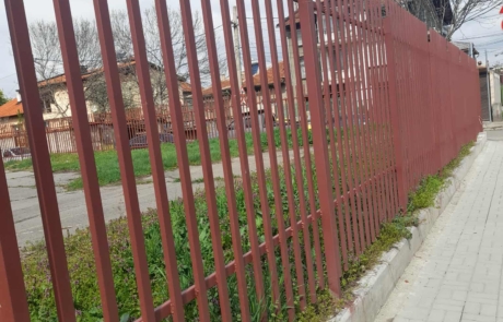 ograda ot pana i betonen fundament
